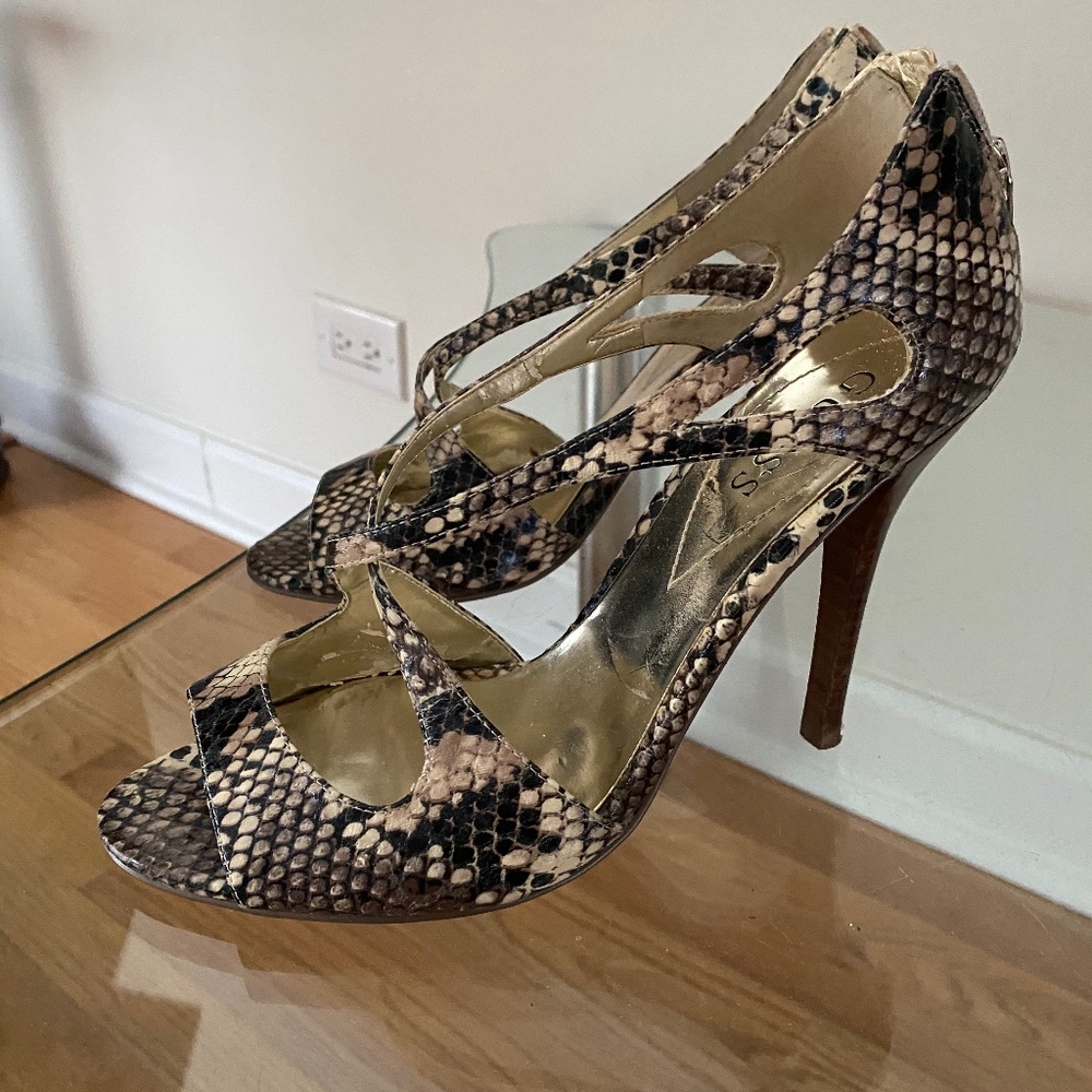 Guess heels size 8